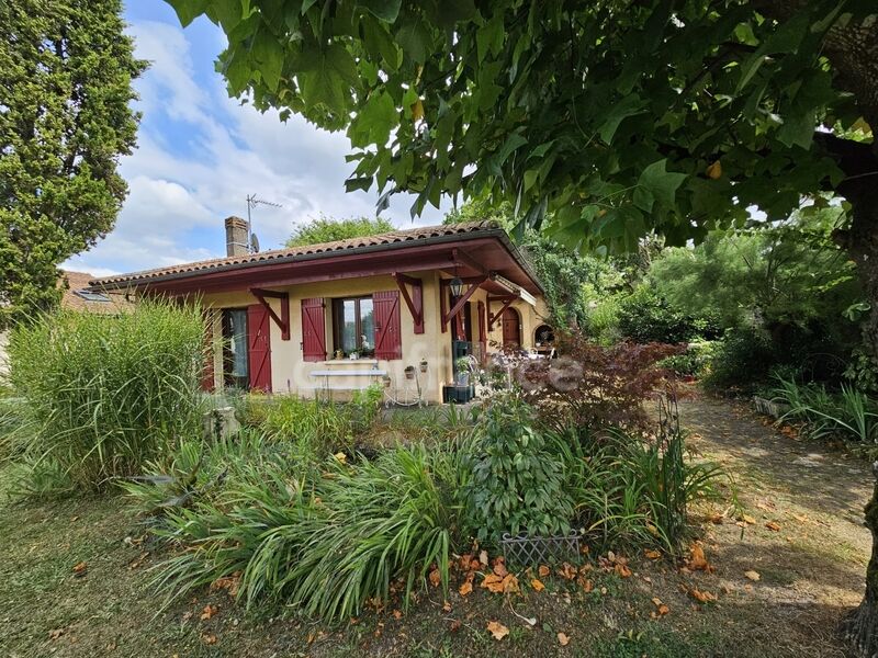 Villa / Maison 5 pièces  à vendre Parempuyre 33290