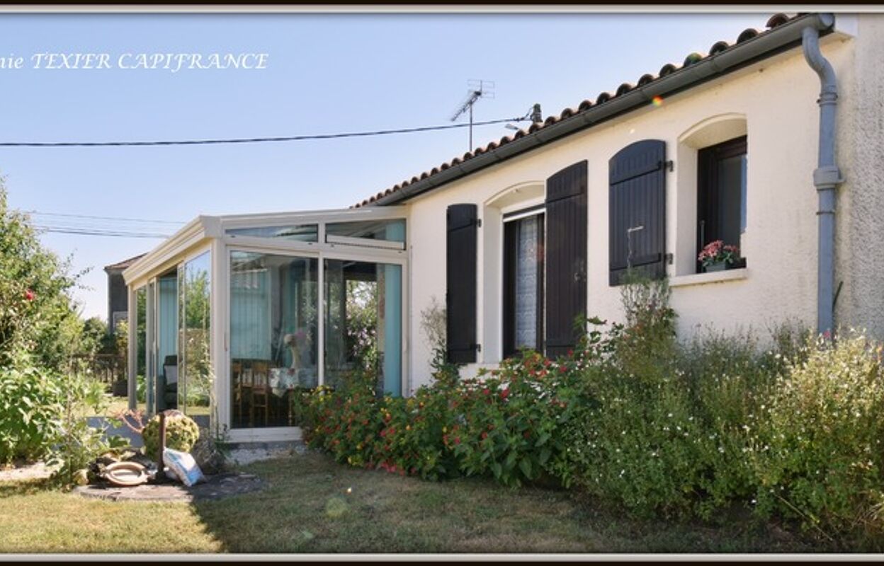 maison 4 pièces 71 m2 à vendre à Saint-Jean-d'Angély (17400)