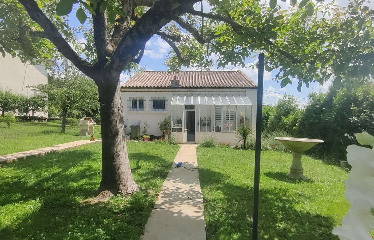 maison 3 pièces 71 m2 à vendre à Saintes (17100)