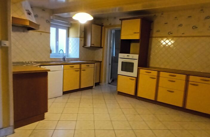 Vente maison 5 pièces 130 m² Thin-le-Moutier (08460) — photo 5