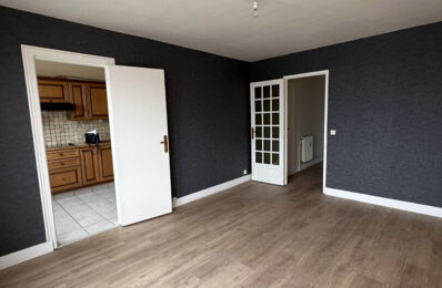 location appartement 610 € CC /mois à proximité de Neuville-Aux-Bois (45170)