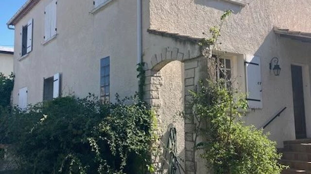 maison 7 pièces 175 m2 à vendre à Pierrelatte (26700)