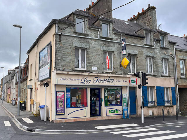 Fond de commerce Bar Tabac Presse Jeux PMU Point relais ... — photo du bien