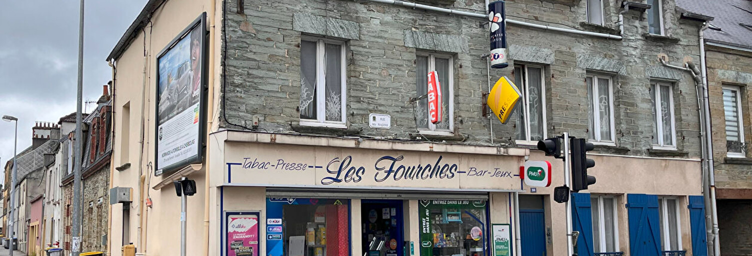 Commerce  155 m² à vendre à Équeurdreville-Hainneville (50120)