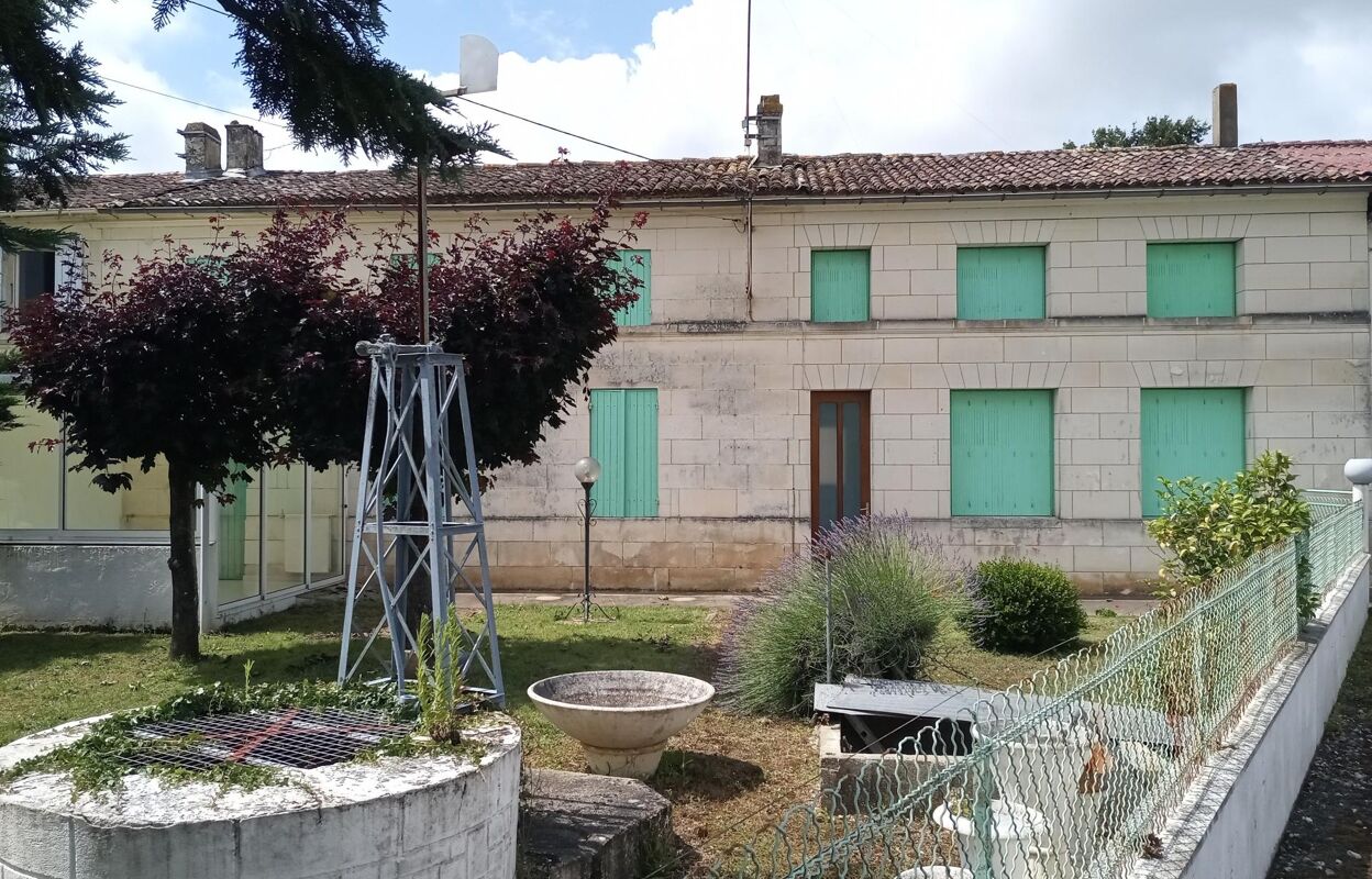 maison 6 pièces 143 m2 à vendre à Gémozac (17260)