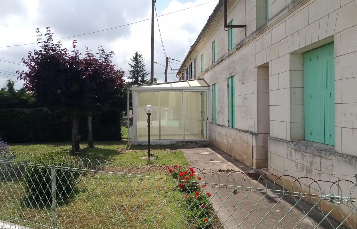 maison 6 pièces 143 m2 à vendre à Gémozac (17260)