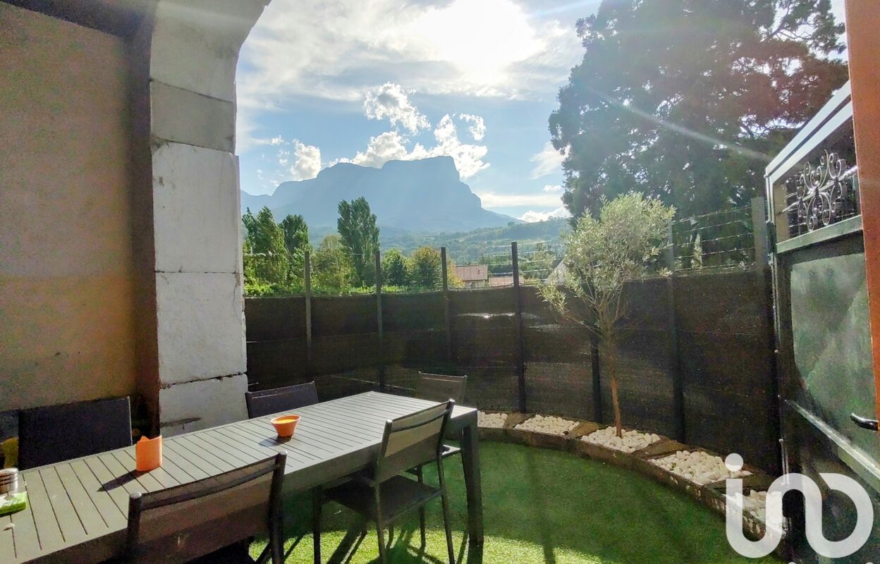 appartement 3 pièces 67 m2 à vendre à Porte-de-Savoie (73800)