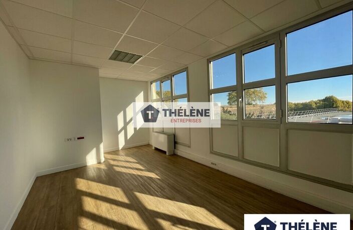 BUREAUX à LOUER — photo 2