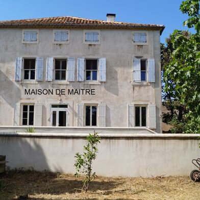 Maison 10 pièces 300 m²