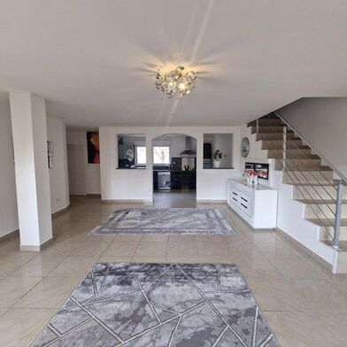 Maison 7 pièces 339900 €