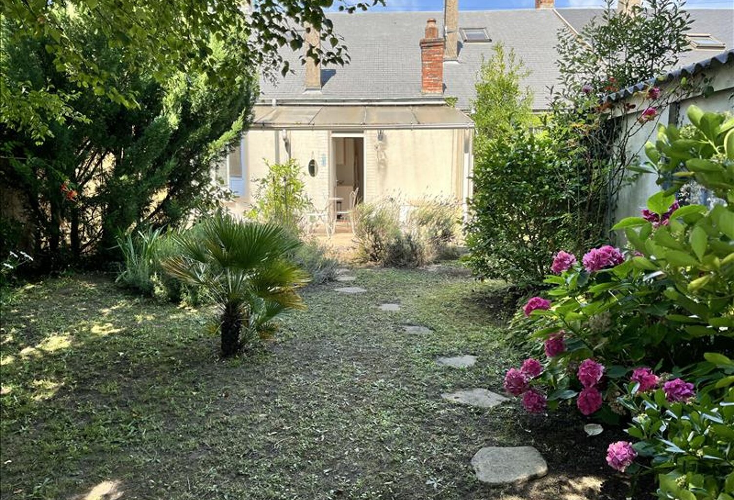 Maison de ville de 5 pièces principales — photo 1
