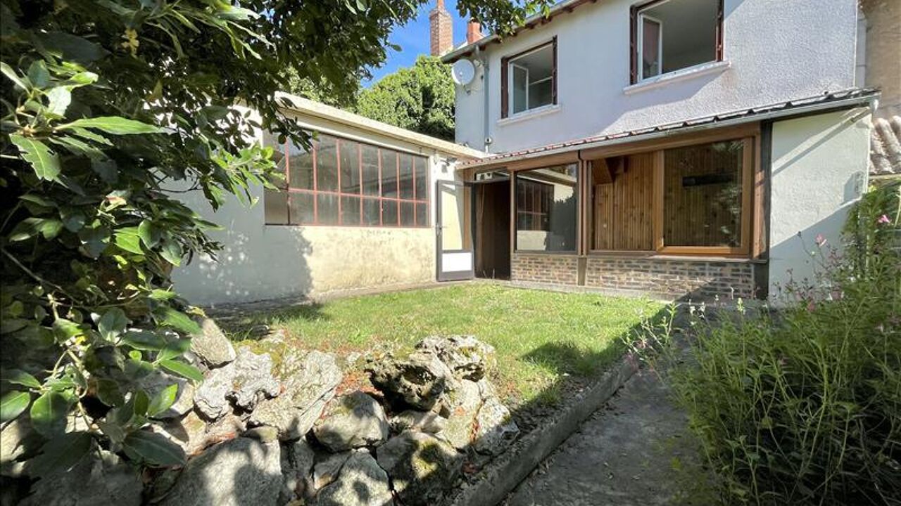 maison 4 pièces 97 m2 à vendre à Vierzon (18100)