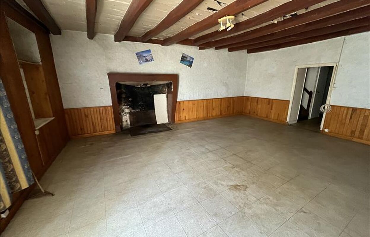 maison 3 pièces 82 m2 à vendre à Ruffec (16700)