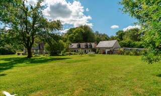 Maison 9 Pièces 270 m² à vendre à Lanvénégen (56320)