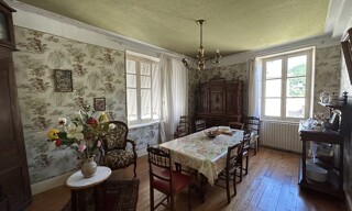 Maison 8 Pièces 156 m² à vendre à Saint-Julien-du-Gua (07190)