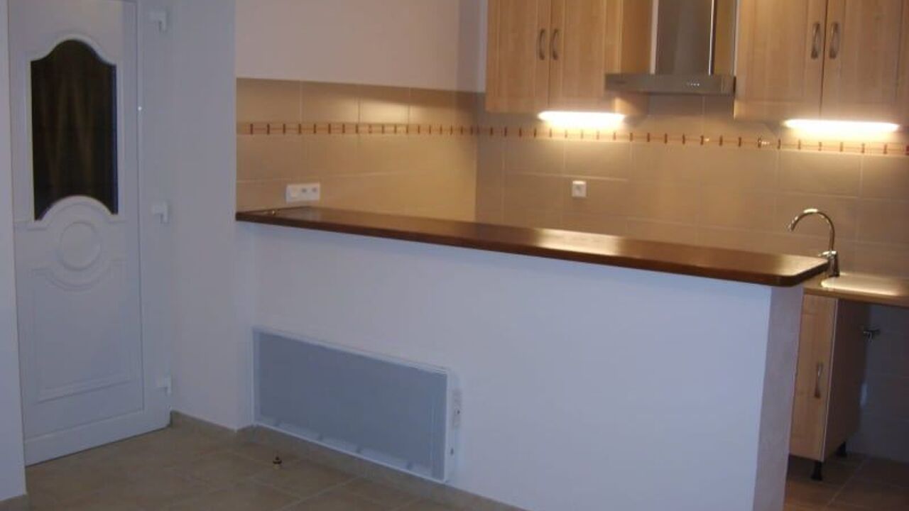 appartement 2 pièces 59 m2 à louer à Saint-Paul-le-Jeune (07460)