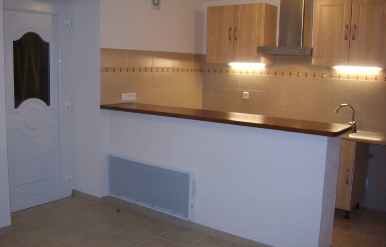 appartement 2 pièces 59 m2 à louer à Saint-Paul-le-Jeune (07460)