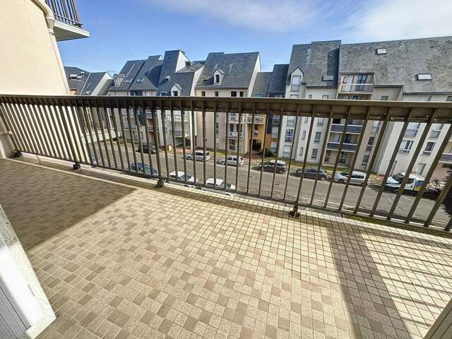 Appartement À Vendre — photo du bien