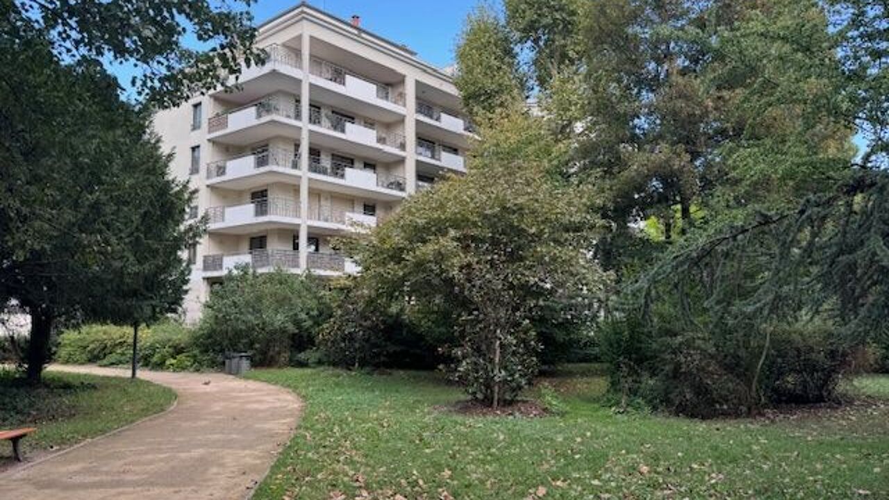 appartement 3 pièces 67 m2 à louer à Lyon 4 (69004)