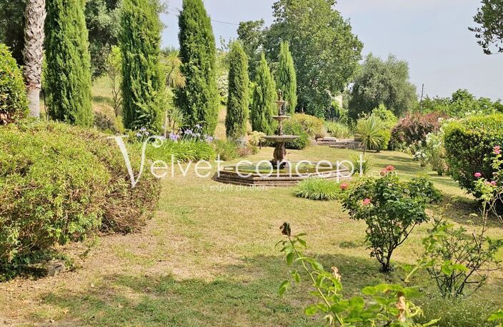 Maison de charme de 200 M² dans un cadre idyllique       au calm — photo 4