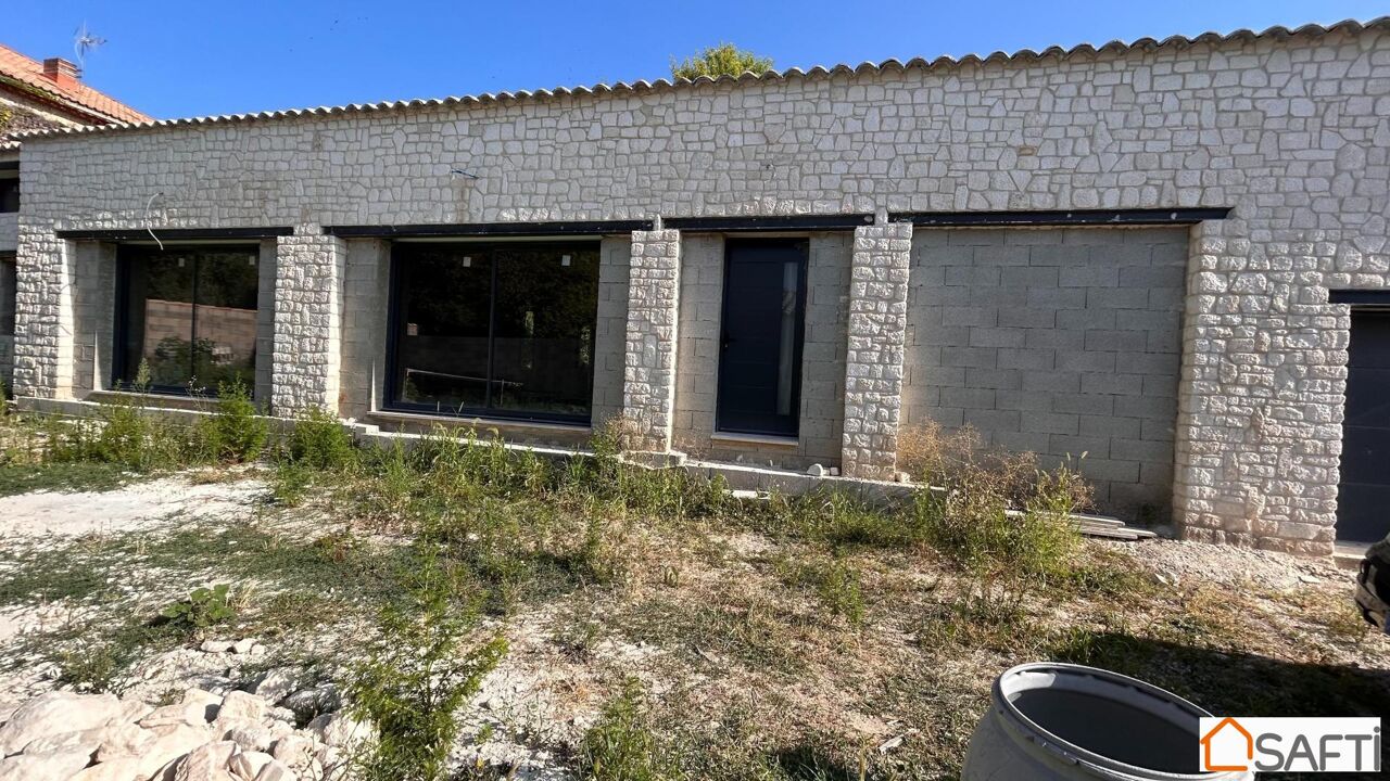 maison 6 pièces 253 m2 à vendre à Laudun-l'Ardoise (30290)