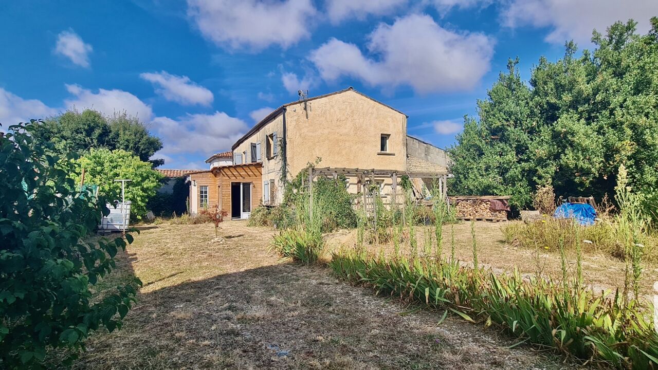 maison 5 pièces 130 m2 à vendre à Le Gué-d'Alleré (17540)