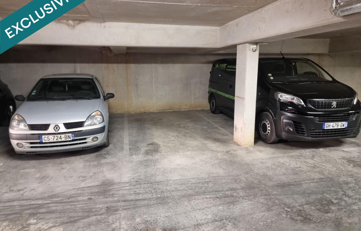 garage  pièces 13 m2 à vendre à Saint-Maximin-la-Sainte-Baume (83470)