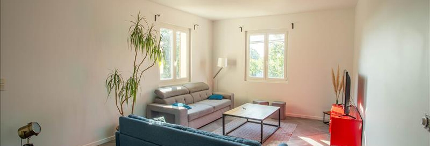 Maison 5 Pièces 214 m² à vendre à Saint-Pierre-de-Bat (33760)