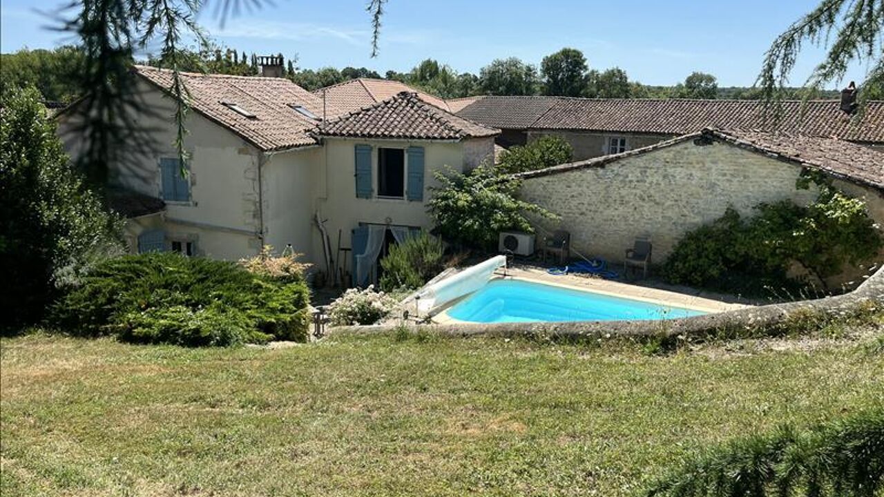 maison 5 pièces 175 m2 à vendre à Beaulieu-sur-Sonnette (16450)