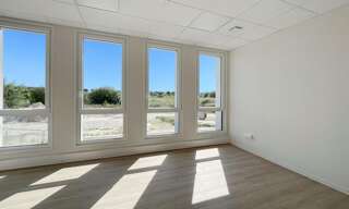 Bureau  18 m² à louer à Bezannes (51430)