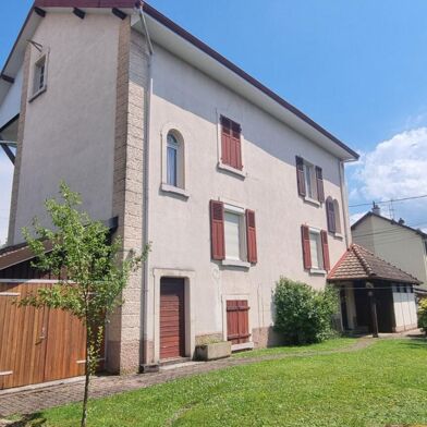 Maison 10 pièces 181 m²