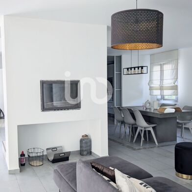 Maison 7 pièces 185 m²