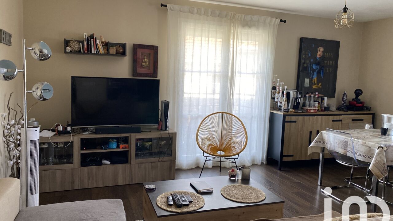 appartement 3 pièces 59 m2 à vendre à Combs-la-Ville (77380)