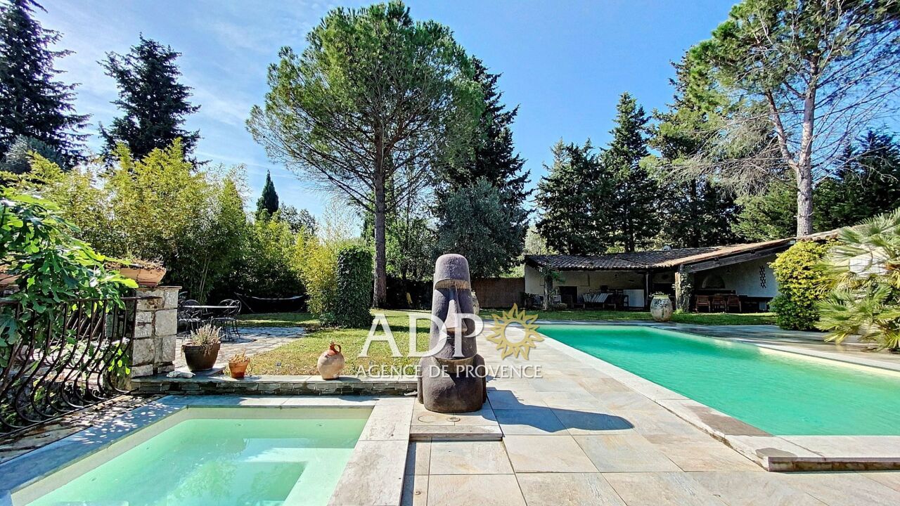 maison 5 pièces 243 m2 à vendre à Grasse (06130)