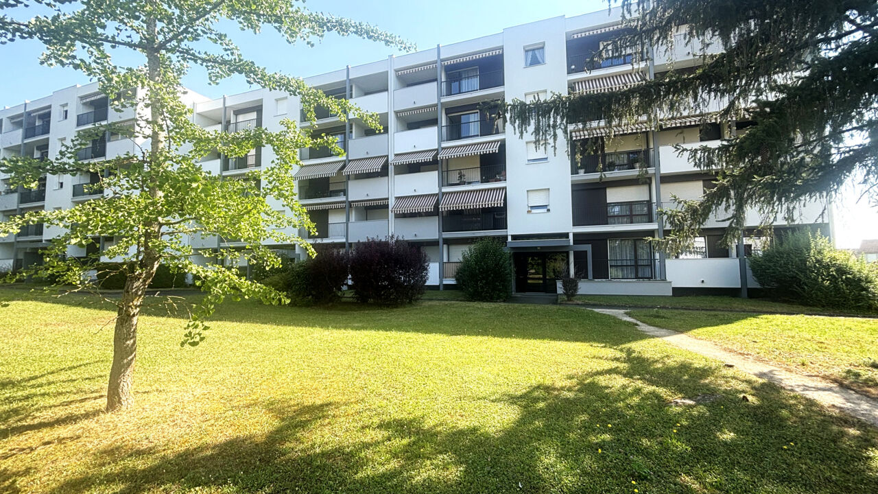 appartement 4 pièces 83 m2 à vendre à Chevigny-Saint-Sauveur (21800)