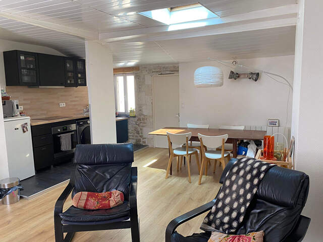 A VENDRE LA ROCHELLE CENTRE VILLE IMMEUBLE DE 80 M2 — photo du bien