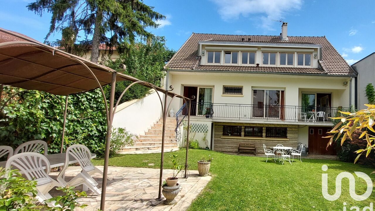 maison 8 pièces 203 m2 à vendre à Antony (92160)