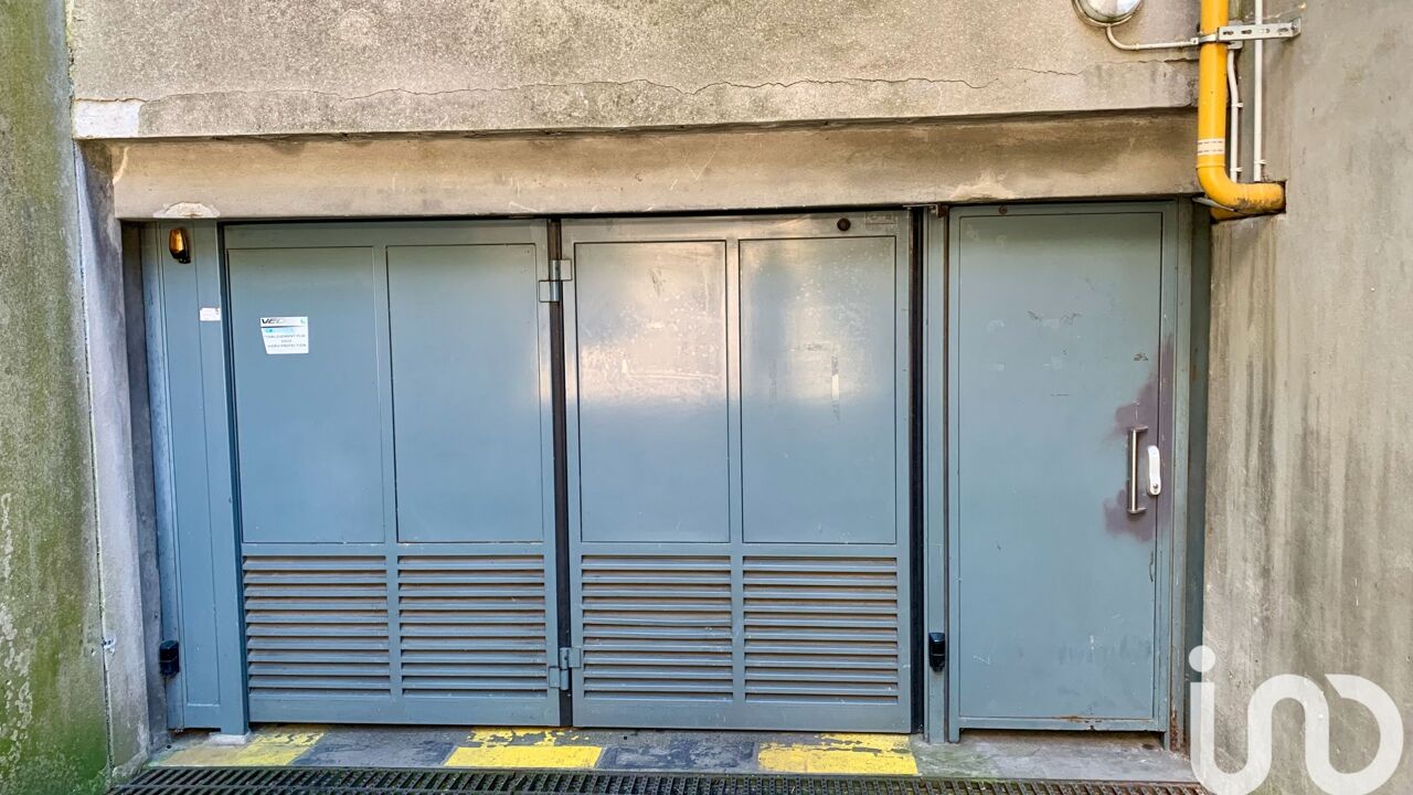 garage  pièces 14 m2 à vendre à Pantin (93500)