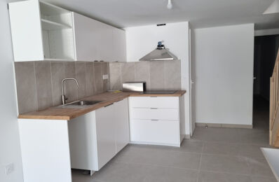 location appartement 680 € CC /mois à proximité de Cannes-Et-Clairan (30260)