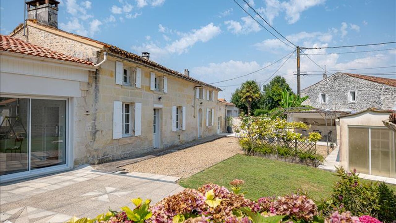 maison 6 pièces 160 m2 à vendre à Saint-Georges-des-Coteaux (17810)