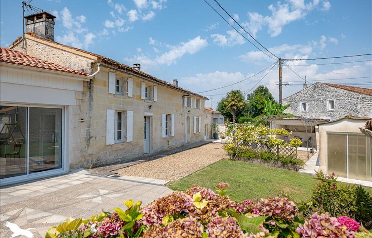 maison 6 pièces 160 m2 à vendre à Saint-Georges-des-Coteaux (17810)