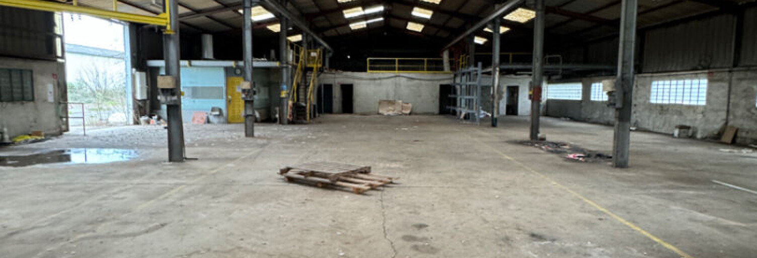 Local industriel  900 m² à louer à Mourenx (64150)