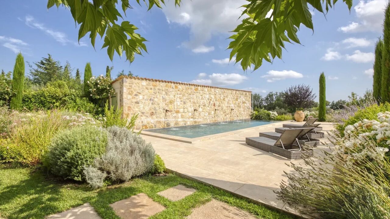 maison 9 pièces 260 m2 à vendre à Fayence (83440)