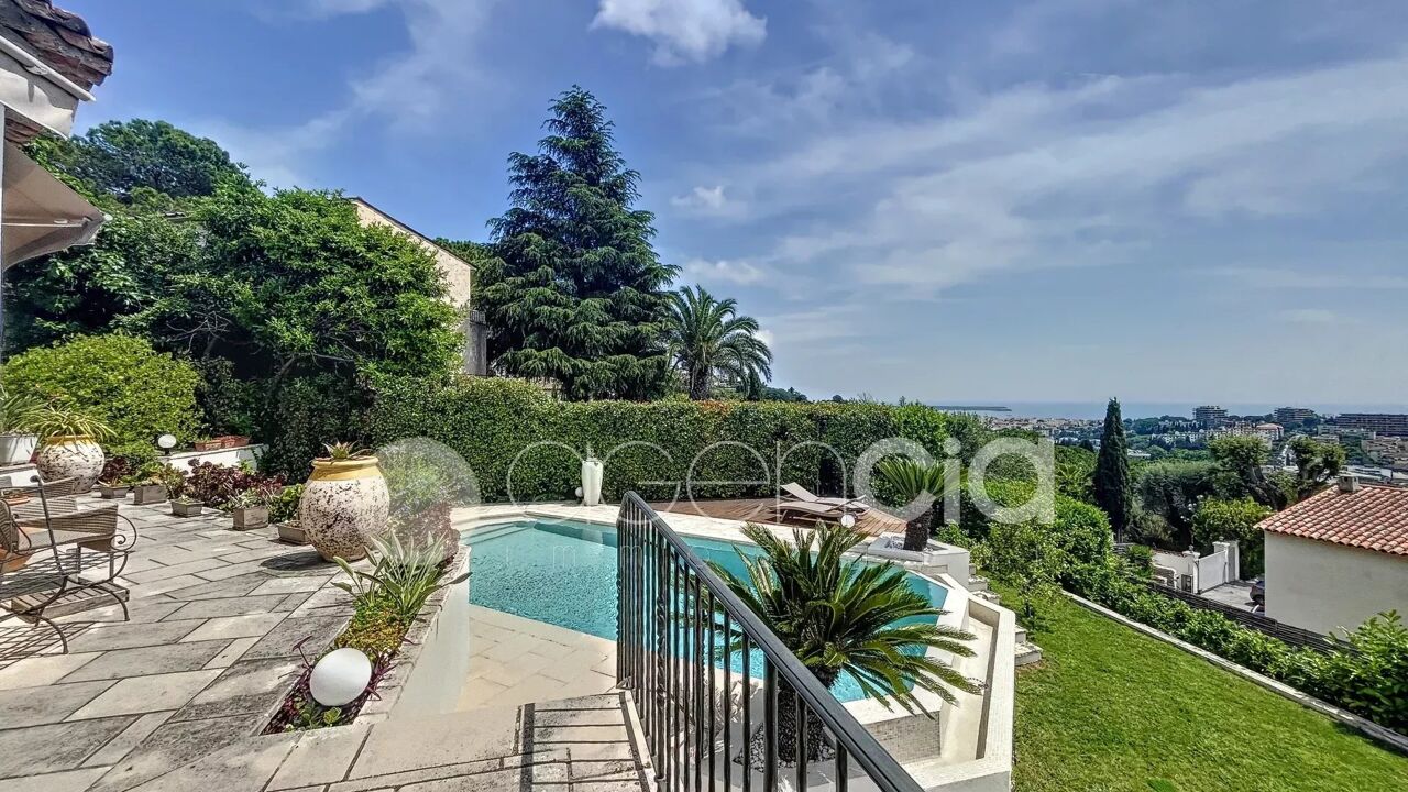 maison 6 pièces 259 m2 à vendre à Mougins (06250)