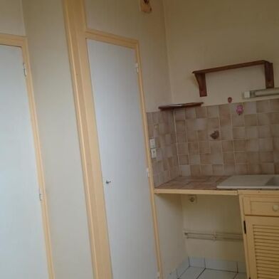 Appartement 3 pièces 650 €