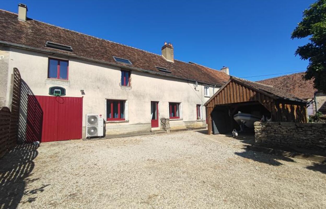 maison 6 pièces 176 m2 à vendre à Gesnes-le-Gandelin (72130)