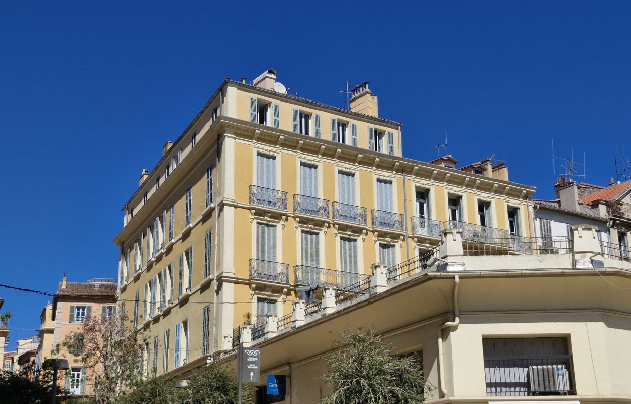 appartement 8 pièces 148 m2 à vendre à Hyères (83400)