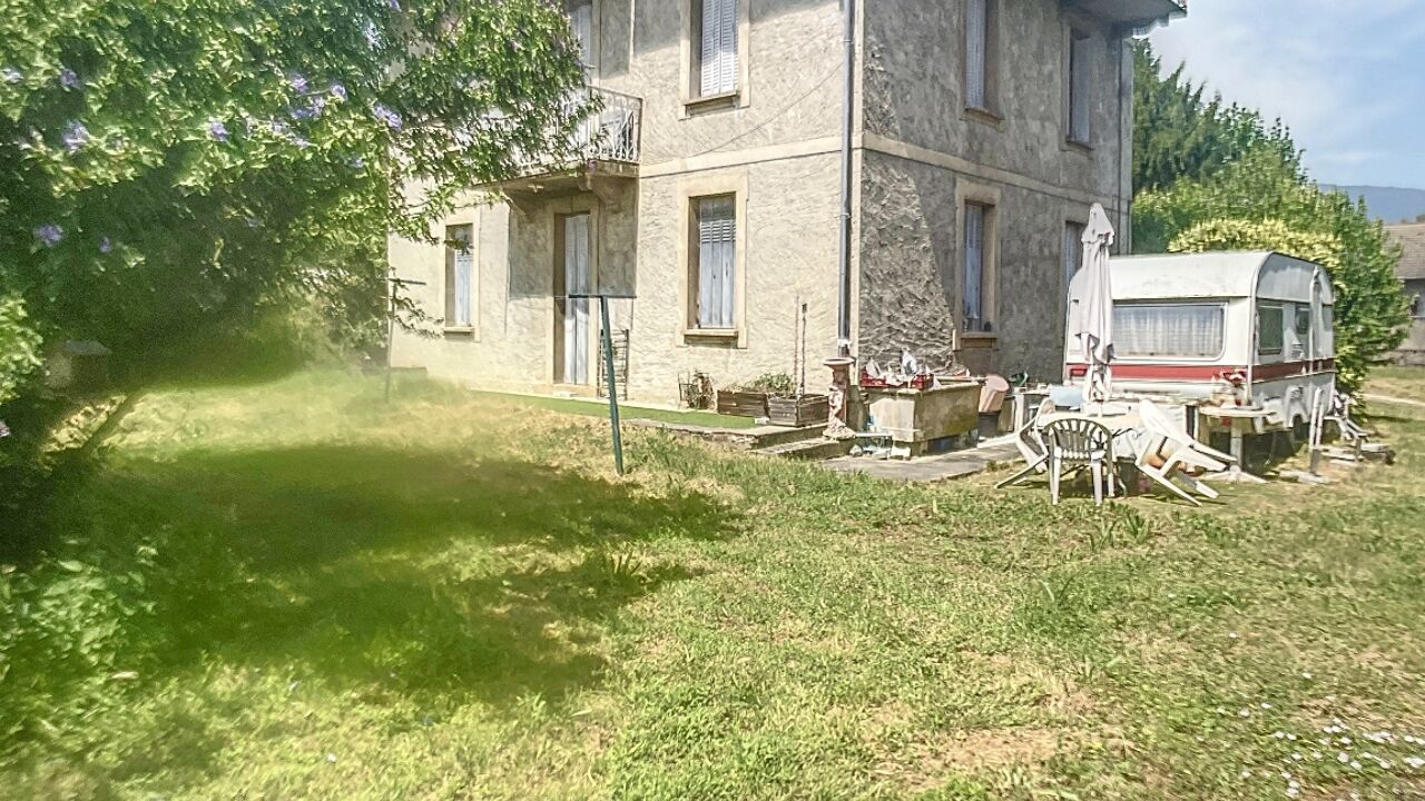 immeuble  pièces  m2 à vendre à Chambéry (73000)