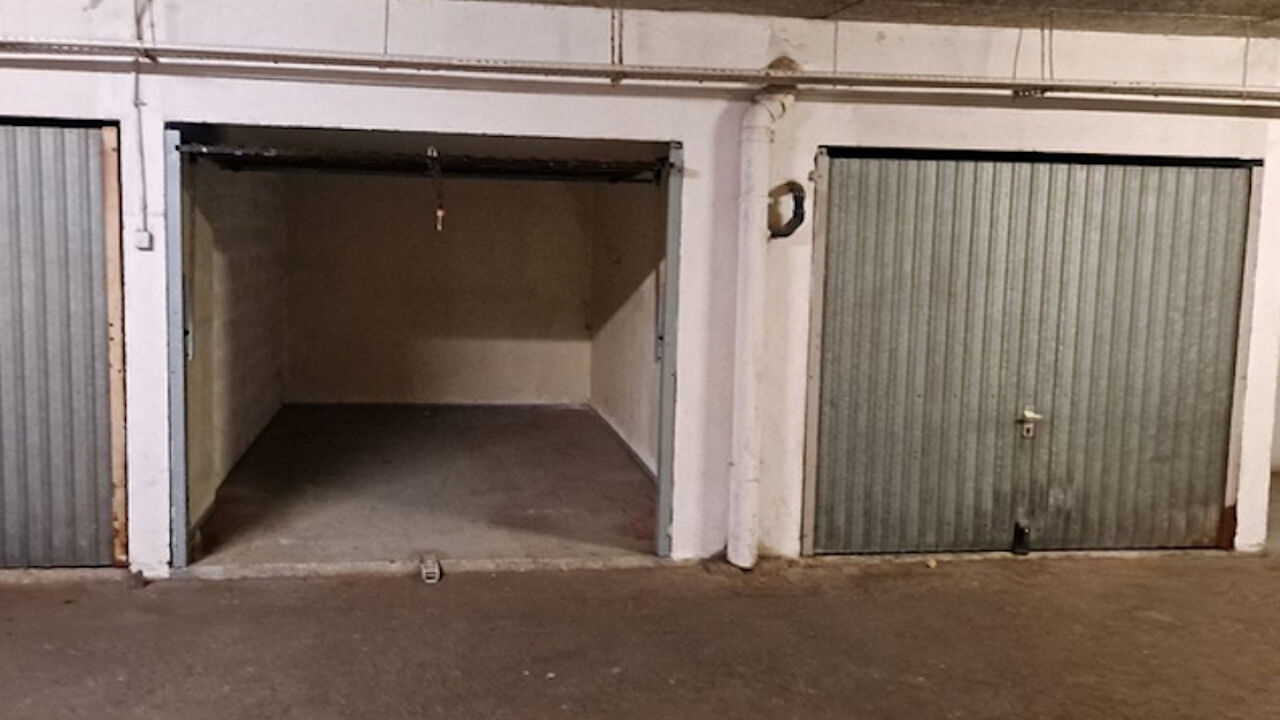 garage  pièces 14 m2 à vendre à Nice (06200)