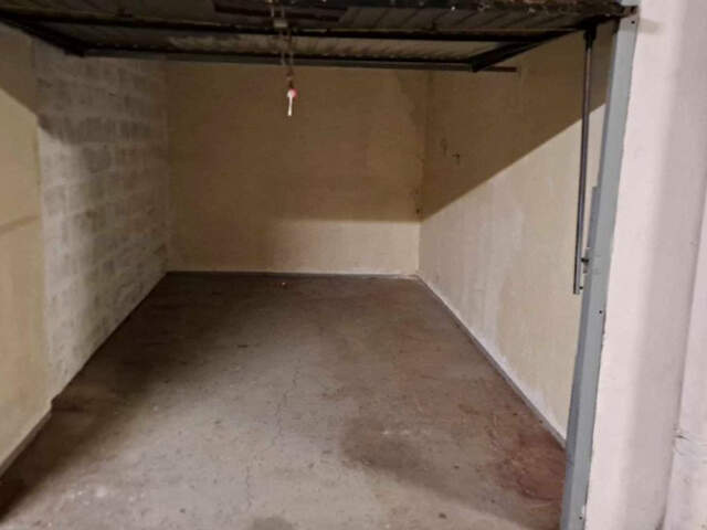 Box / garage Fabron — photo du bien
